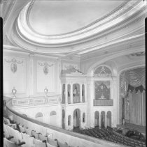 WI-Milwaukee-Colonial Left Organ Grille from Balcony